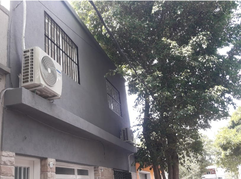 Fachada terminada de vivienda en Villa Devoto, Buenos Aires